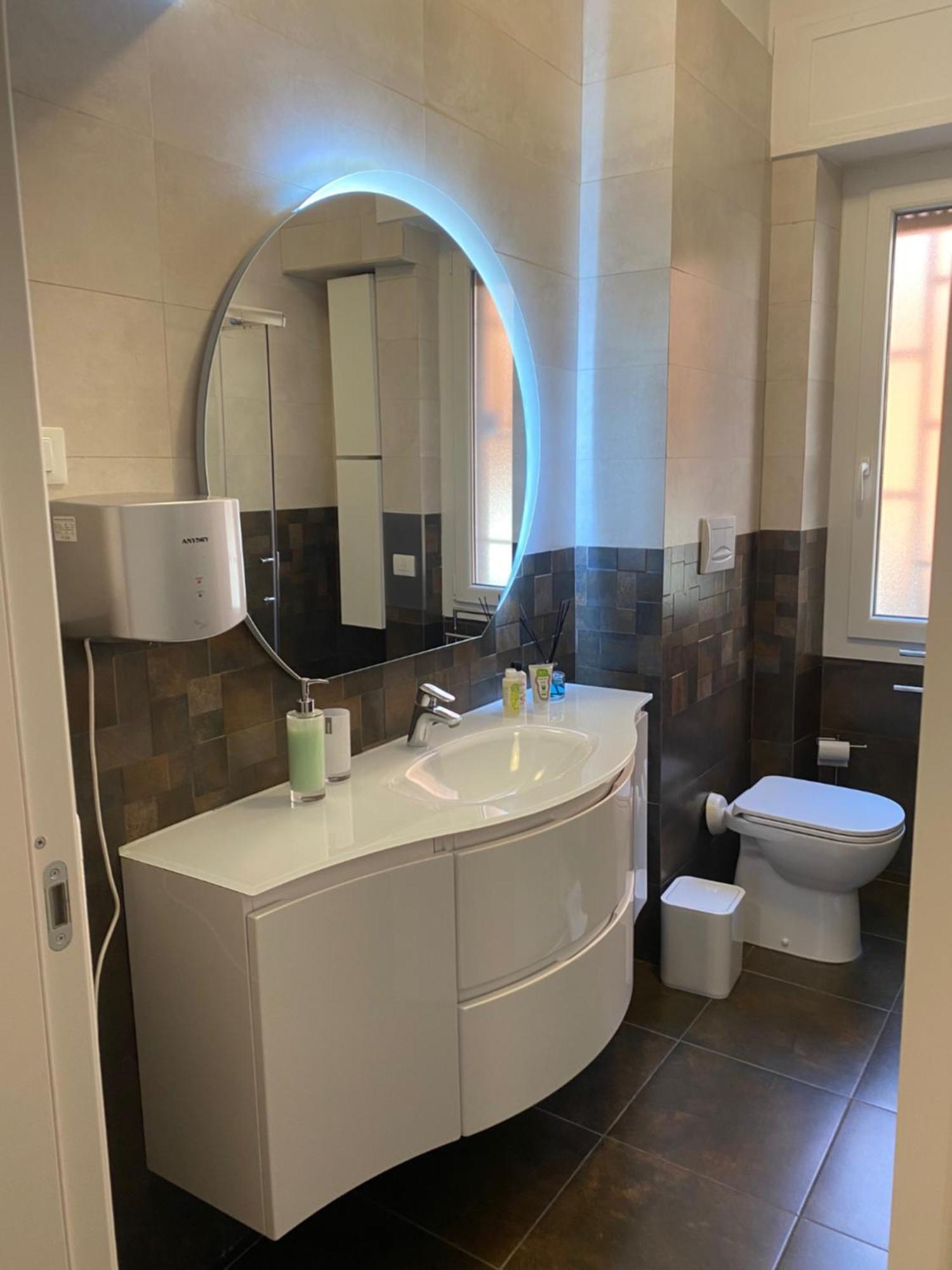 Pattoluxurysuite A Quartiere Trieste - Vicino Metro B1 Appartamento